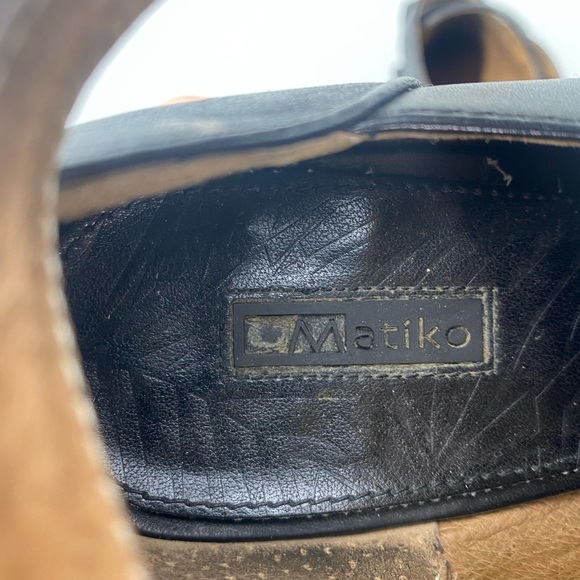 MATIKO Cut Out Buckle Black Leather Ankle Boot Womens 7 - Picture 11 of 11